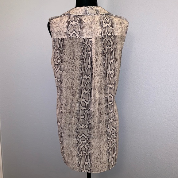 MNG Button Up Blouse - Picture 3 of 4